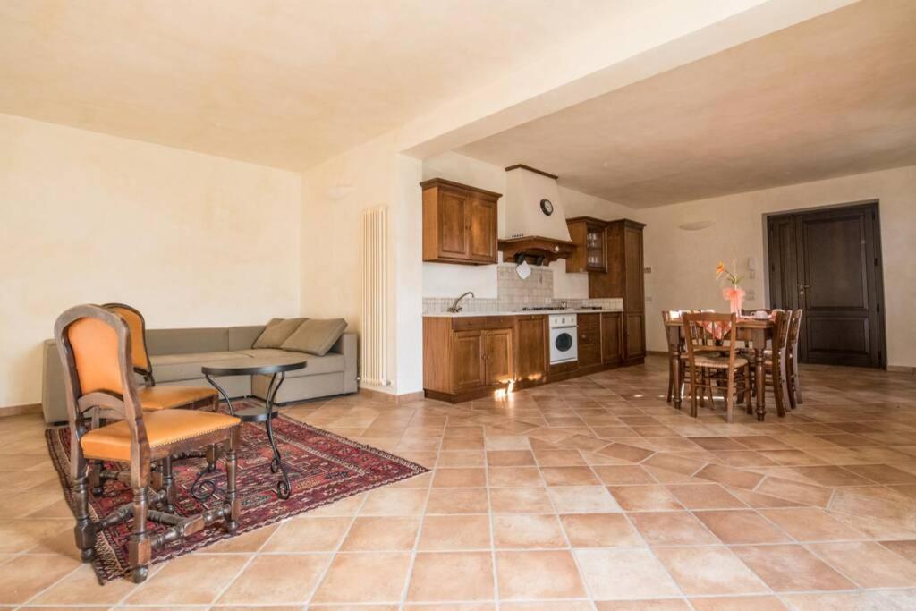 La Casa Vacanza Con Vista Panoramica Sui Vigneti Rotella المظهر الخارجي الصورة